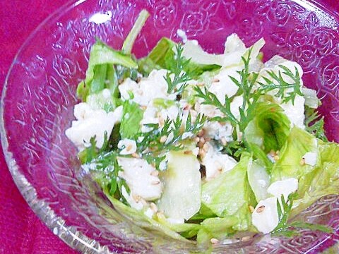 くずし豆腐とレタス・人参葉の簡単サラダ